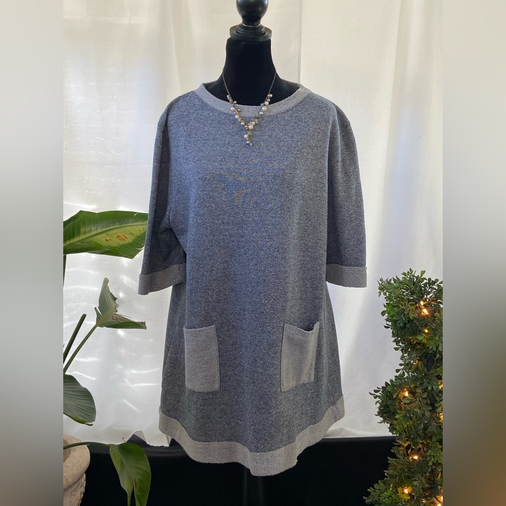 Tunic Style XL Two Large Pocket Soft Jersey Top